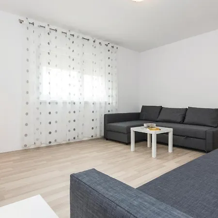 Two-bedroom In Nyaraló *