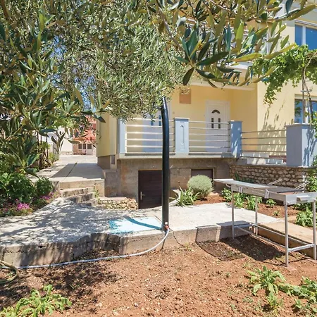 Two-bedroom In Nyaraló *